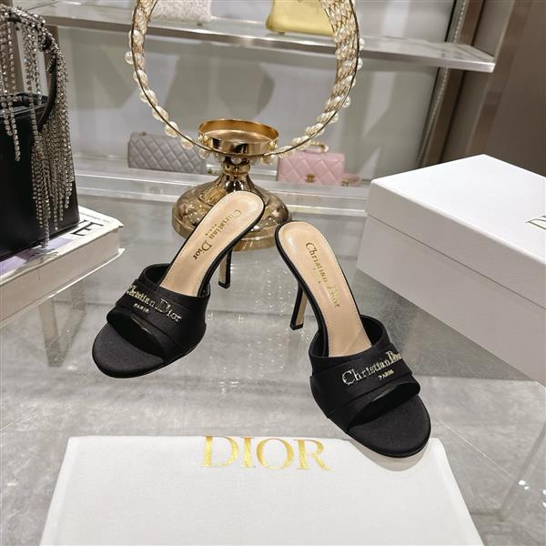 20251128184321530 250